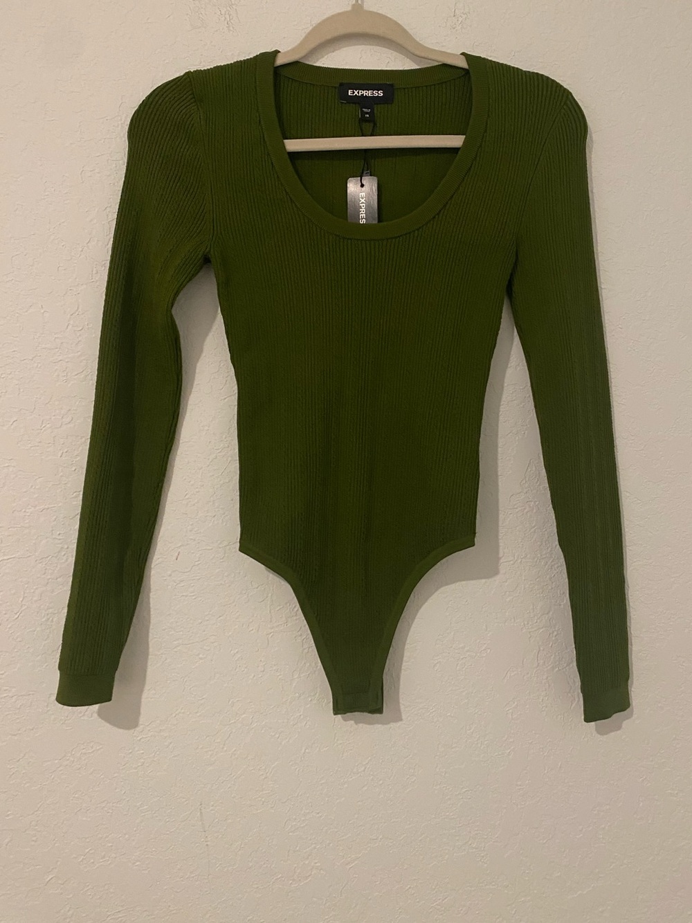 Express Olive Scoop Neck Long-Sleeve Bodysuit - Picture 4 of 8